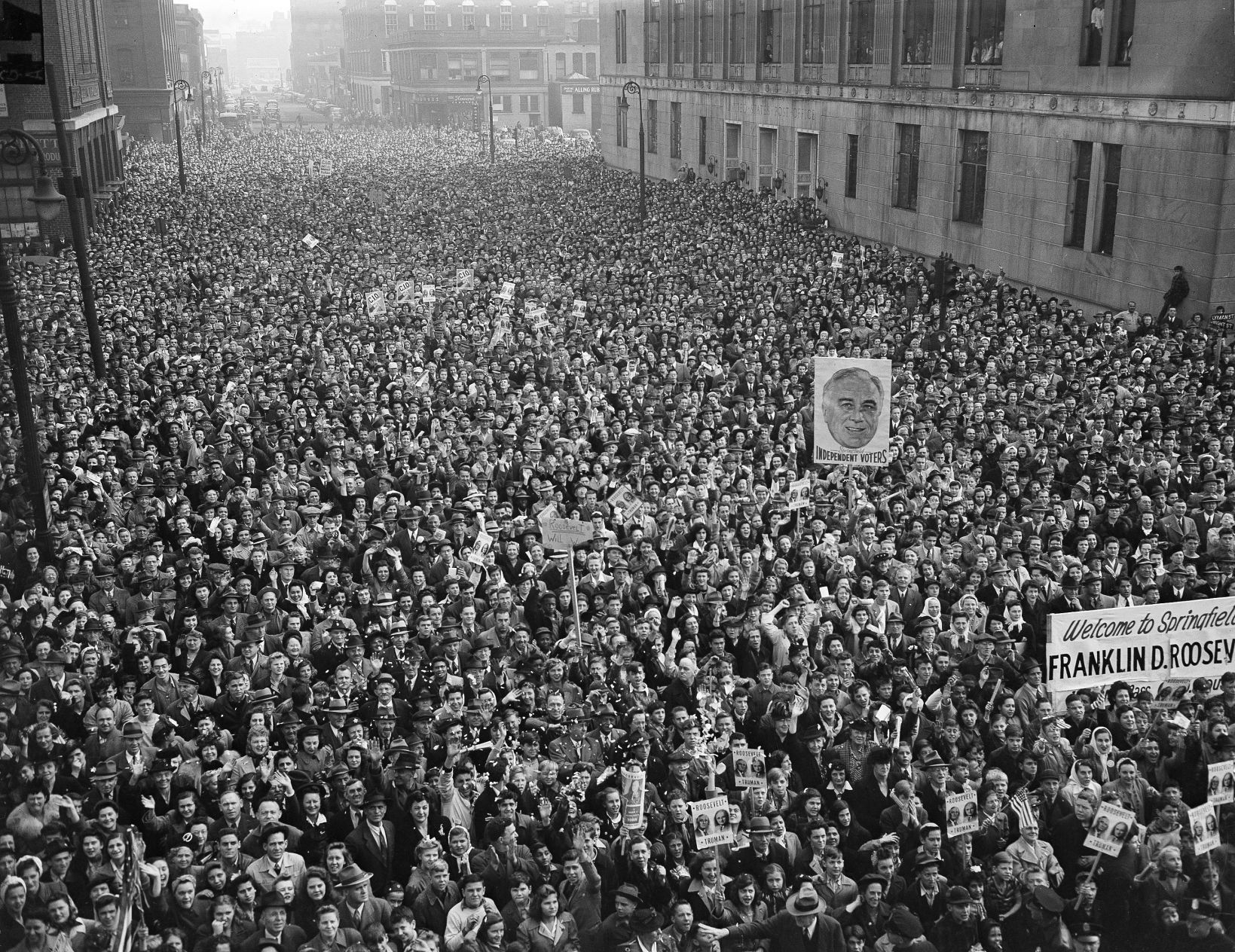 1944: FDR Campaign